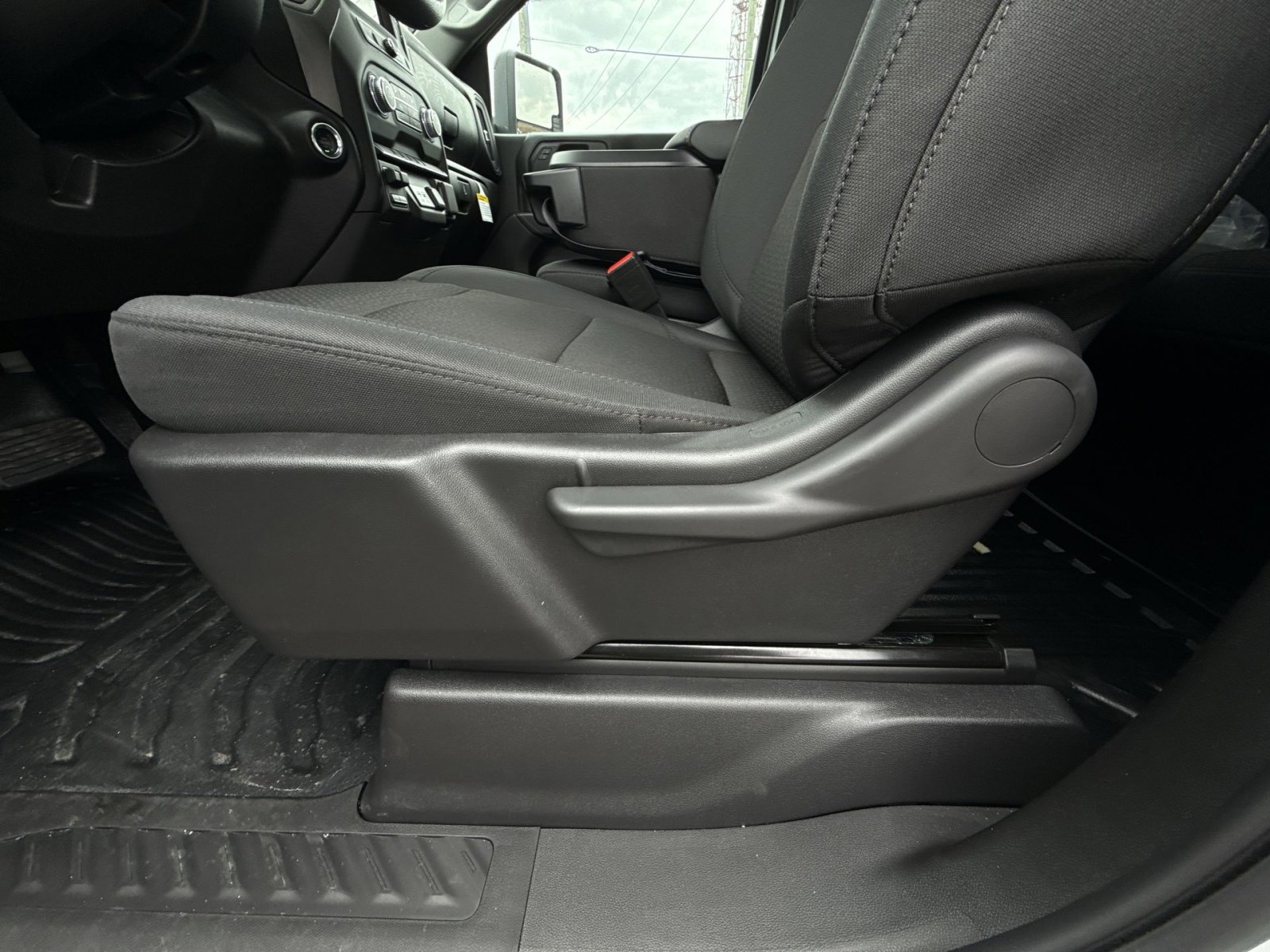 New 2026 GMC Sierra 2500 Pro w/ Convenience Package image 14