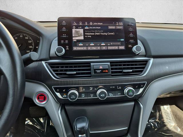 Used 2018 Honda Accord Touring image 15