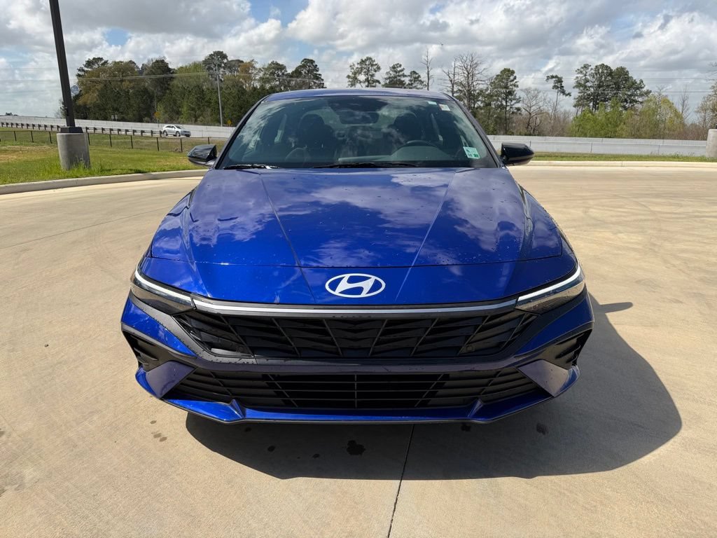 Certified 2025 Hyundai Elantra Sport FWD image 6