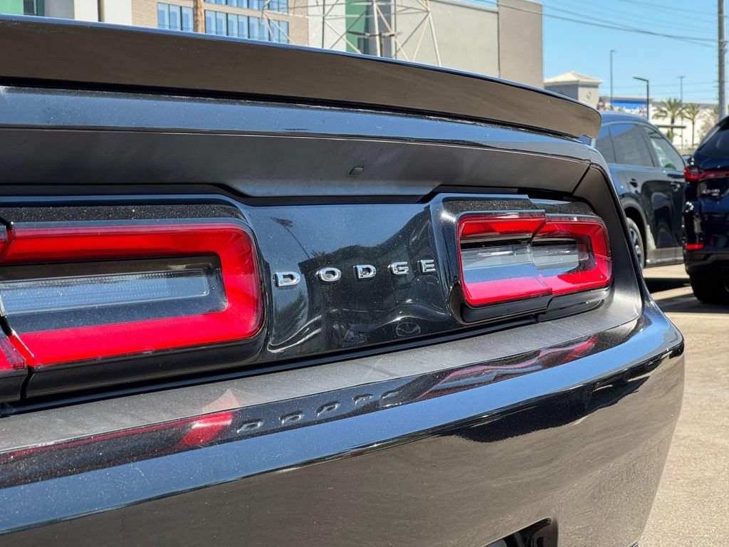 Used 2015 Dodge Challenger SXT w/ Super Sport Group (SS/T) RWD image 23