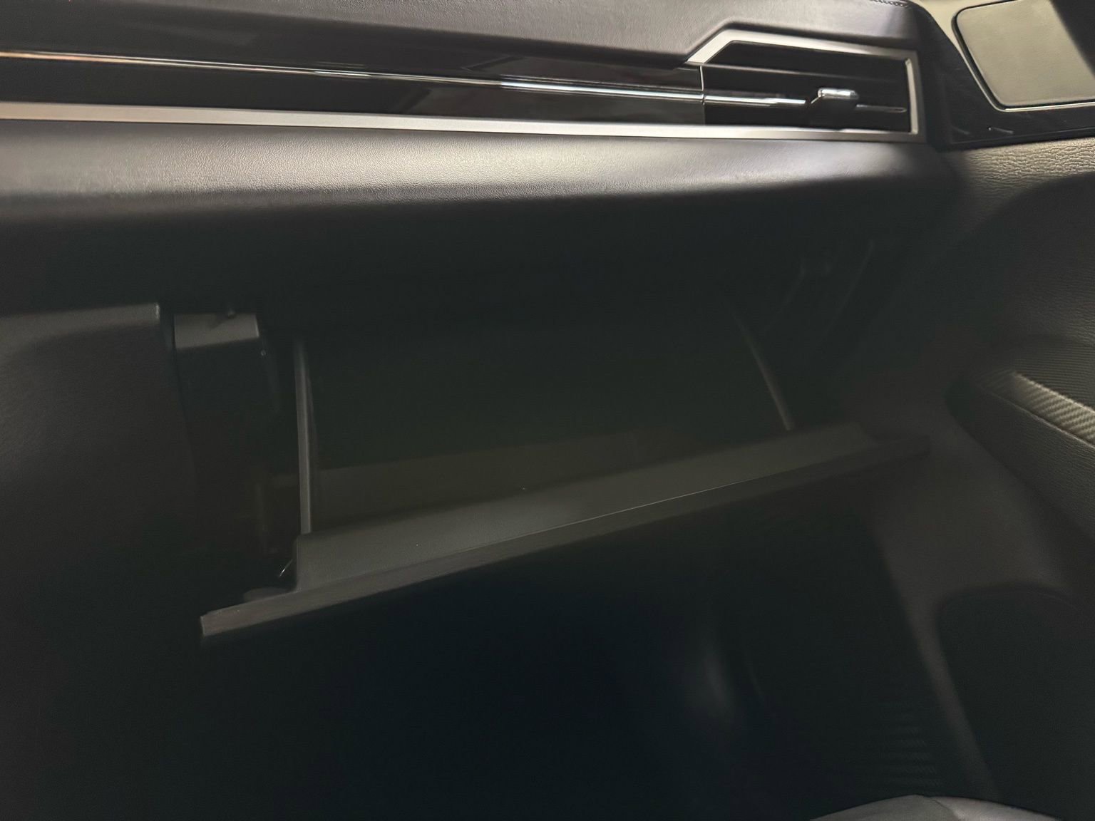 Used 2023 Mitsubishi Outlander SE Black Edition image 30