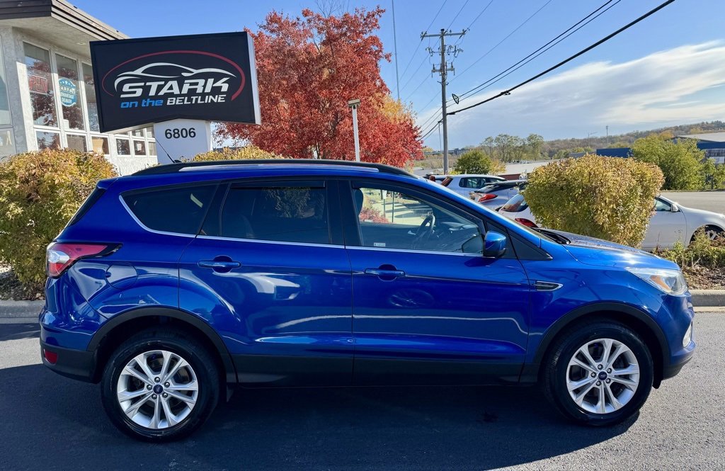Used 2018 Ford Escape SE w/ SE Sync 3 Package image 1