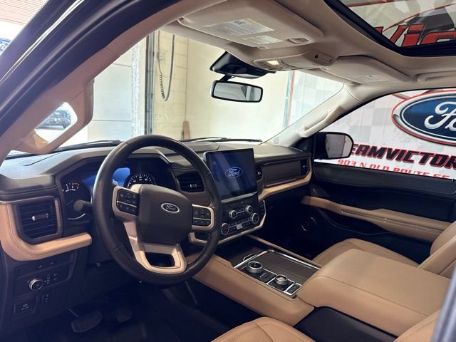 Used 2022 Ford Expedition Limited image 12