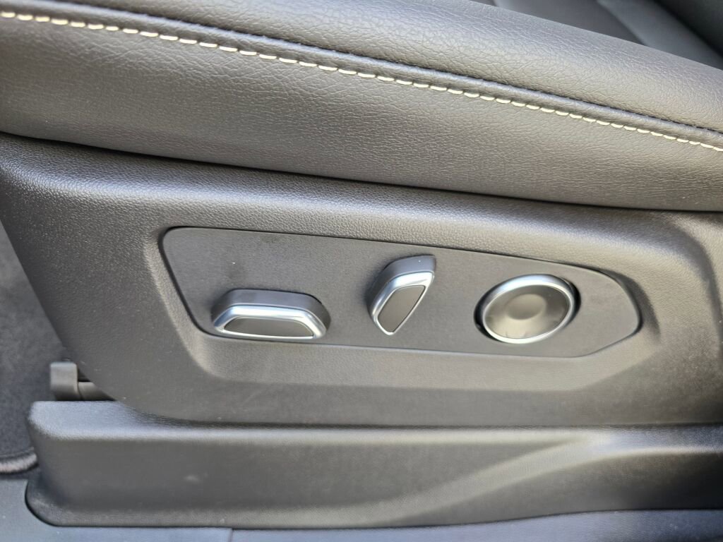 New 2026 Cadillac Escalade 4WD image 36