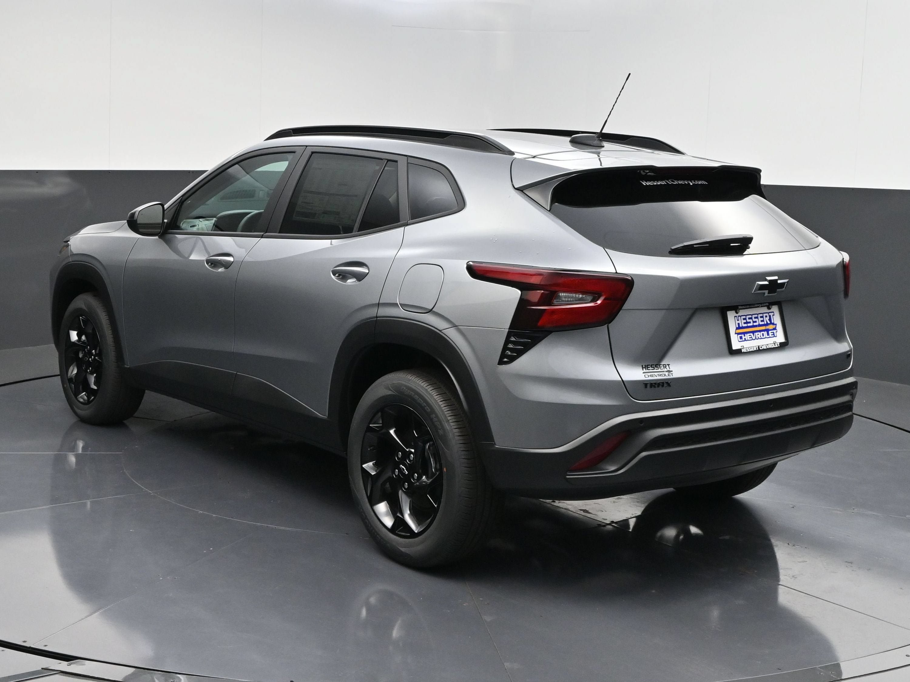 New 2026 Chevrolet Trax LT w/ Sunroof Package FWD image 6
