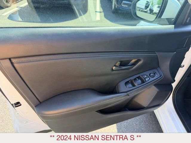 Used 2024 Nissan Sentra S FWD image 12