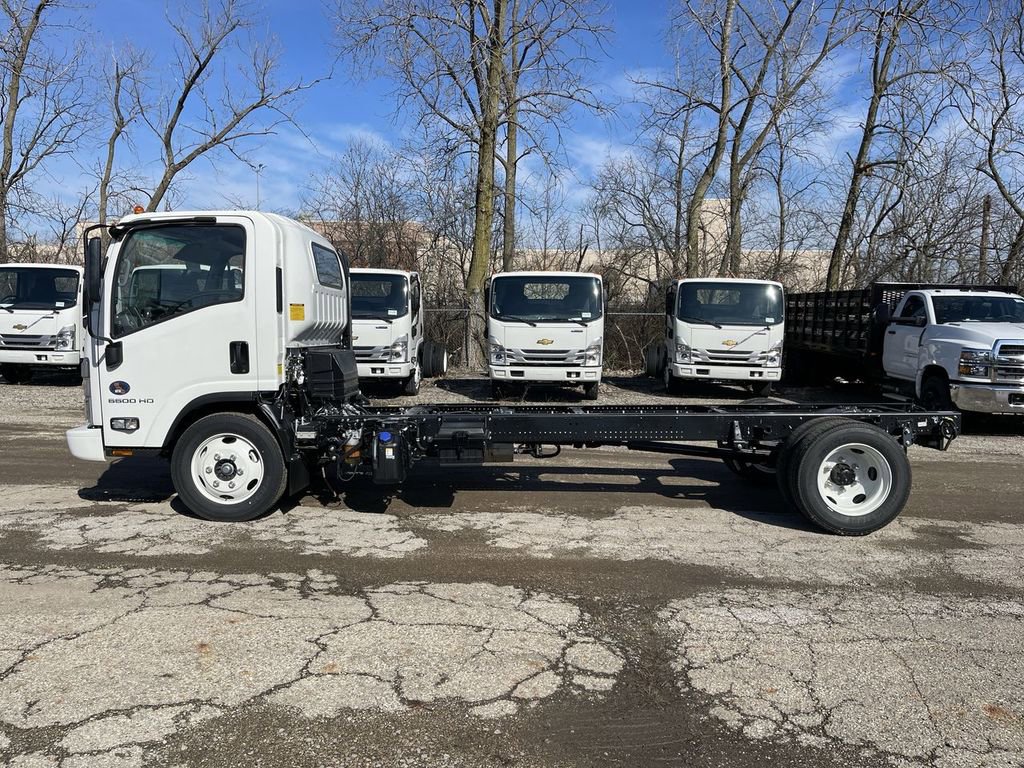 New 2024 Chevrolet Low Cab Forward 5500HD RWD image 3