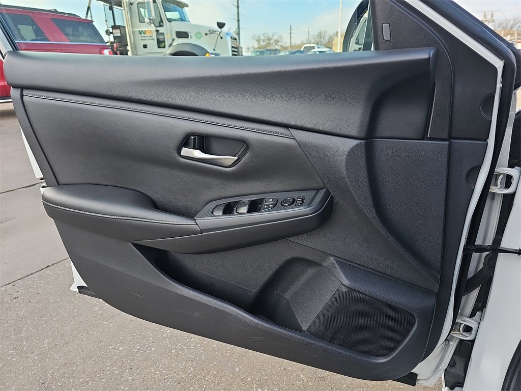 Used 2024 Nissan Sentra SV image 24