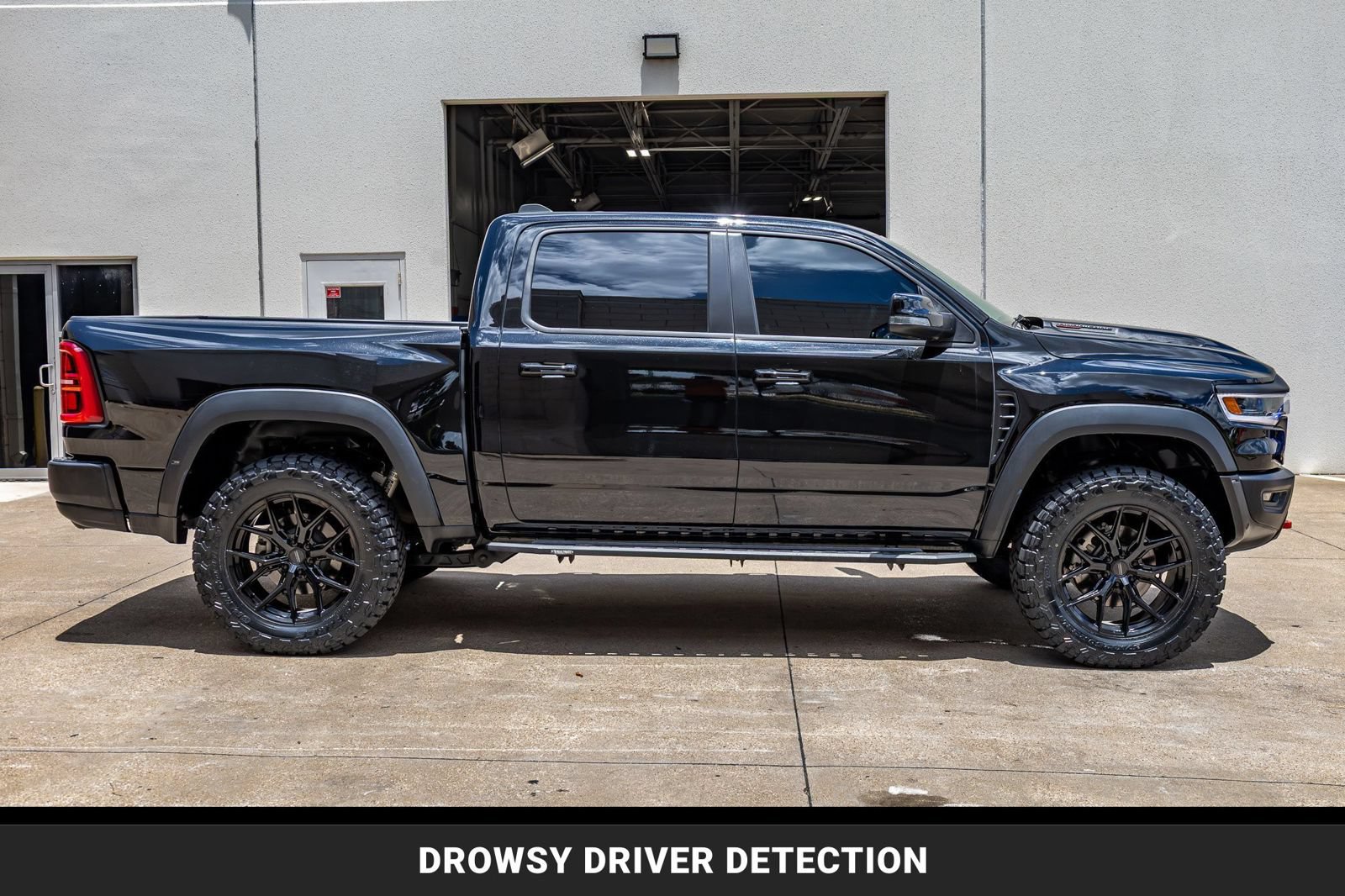 Used 2025 RAM 1500 RHO w/ RHO Level 1 Equipment Group AWD/4WD image 11