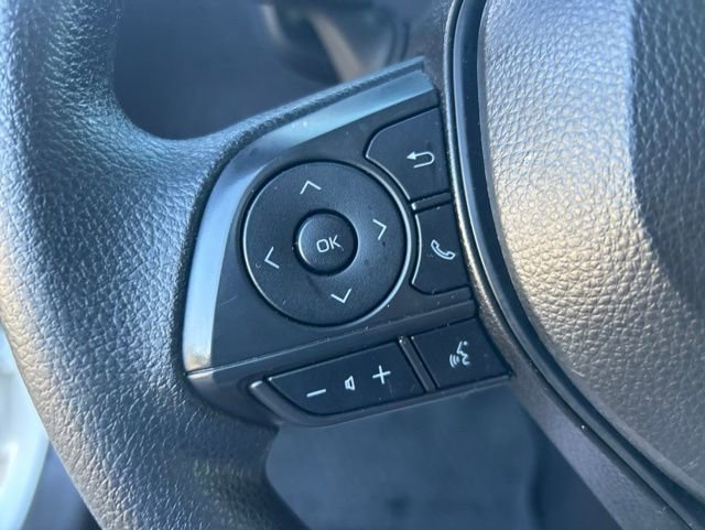 Used 2025 Toyota Corolla LE FWD image 27