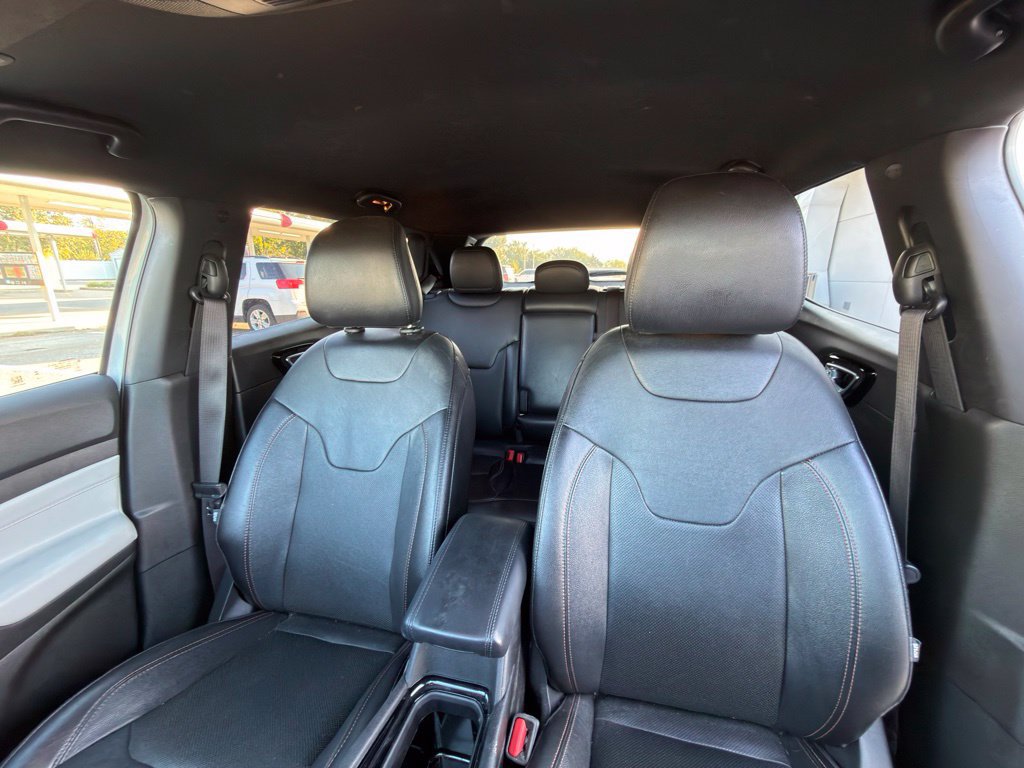 Used 2023 Jeep Compass Limited AWD/4WD image 11