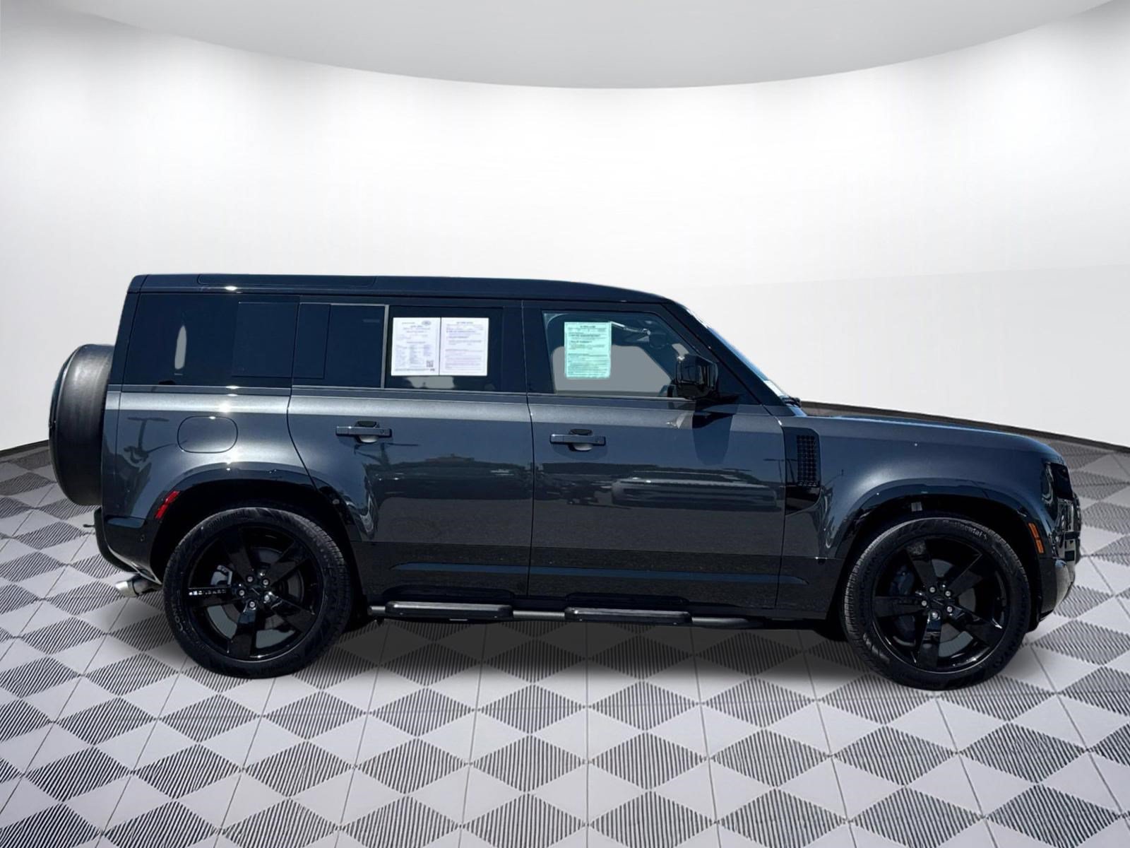 Certified 2026 Land Rover Defender 110 X-Dynamic SE AWD/4WD image 7