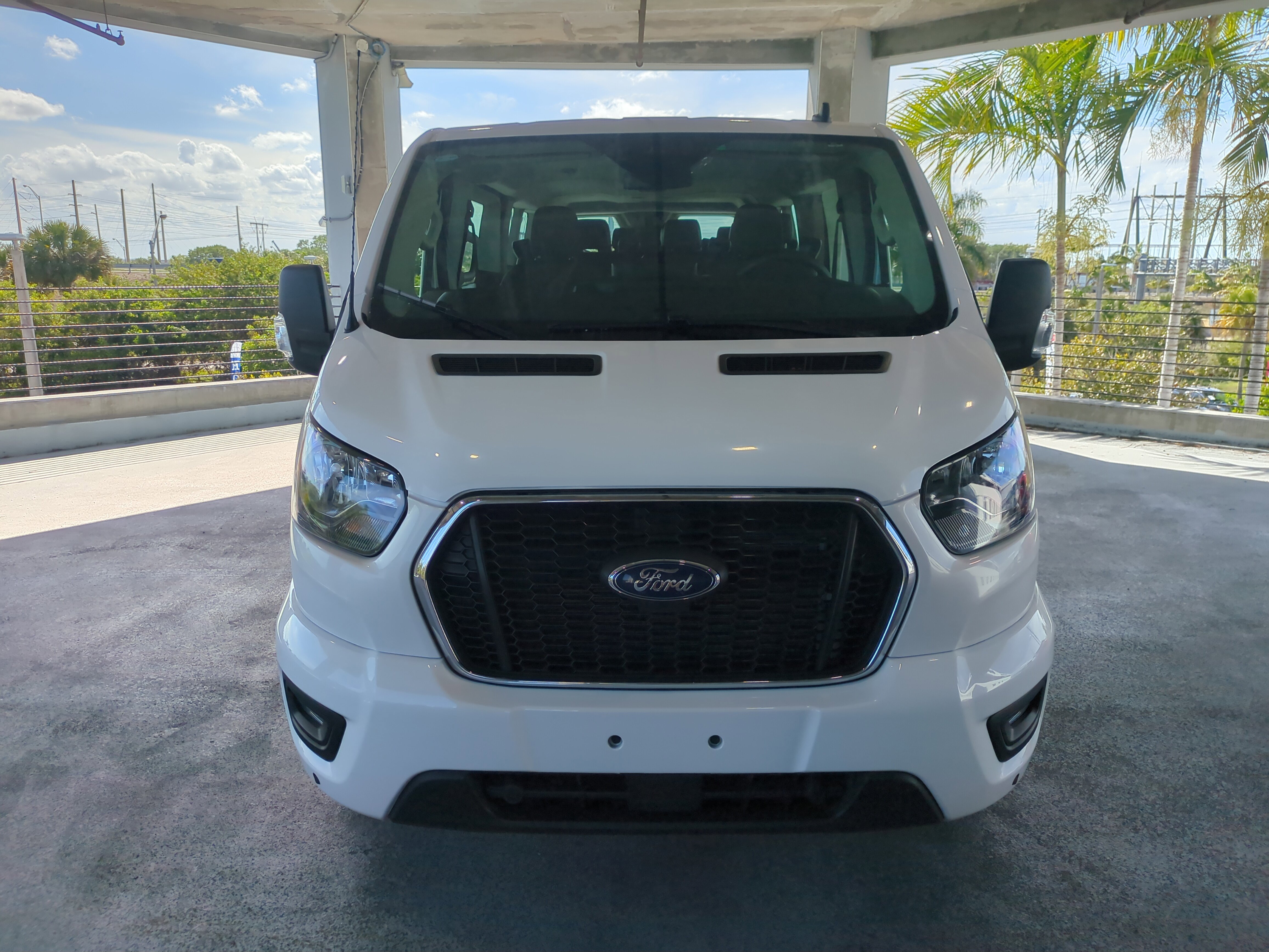 Used 2024 Ford Transit 350 XLT image 3