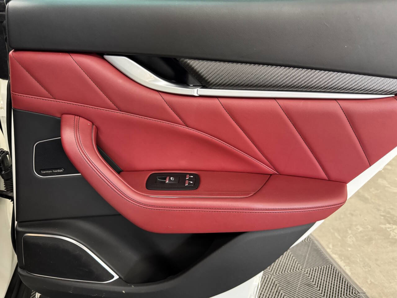 Used 2021 Maserati Levante S GranSport image 39