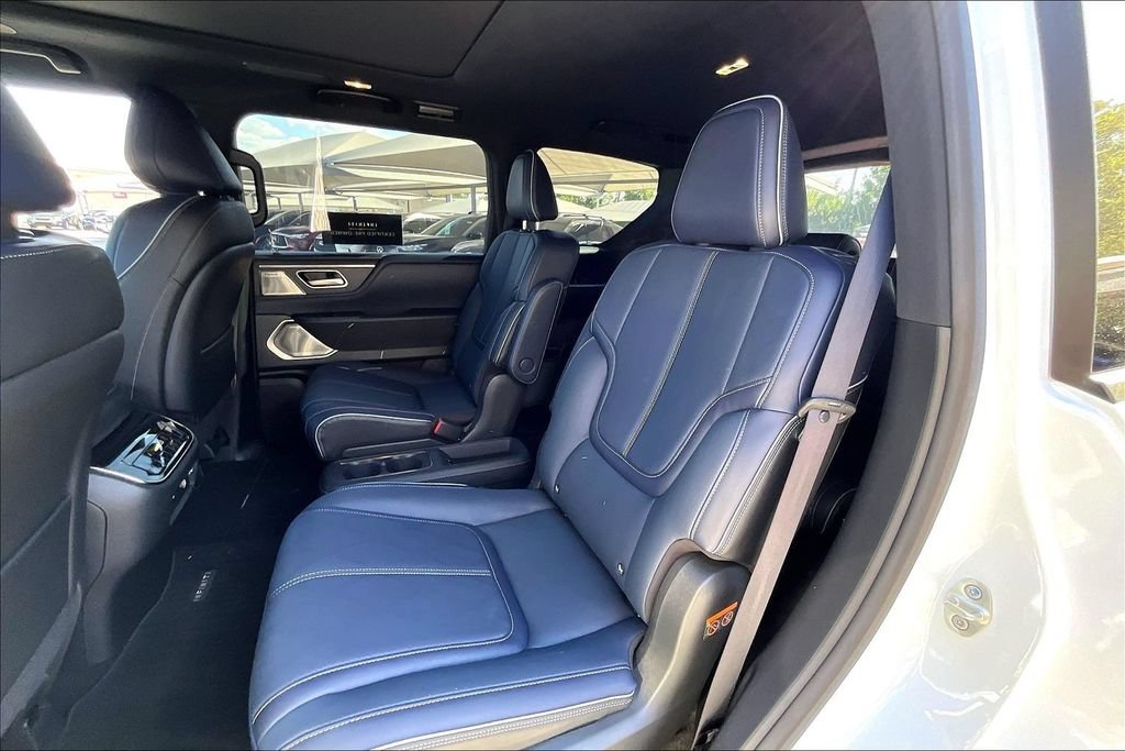 Certified 2026 INFINITI QX80 4WD w/ Sport Exterior Package image 35