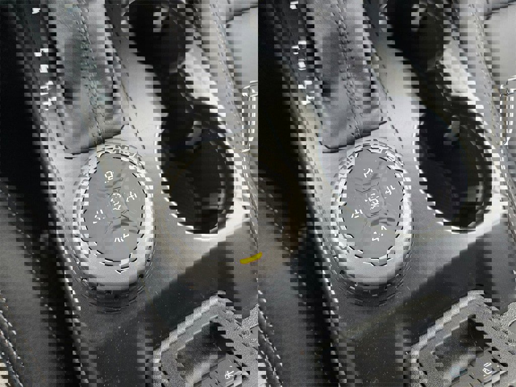 New 2025 Ford Bronco Big Bend w/ Black Diamond Package image 17