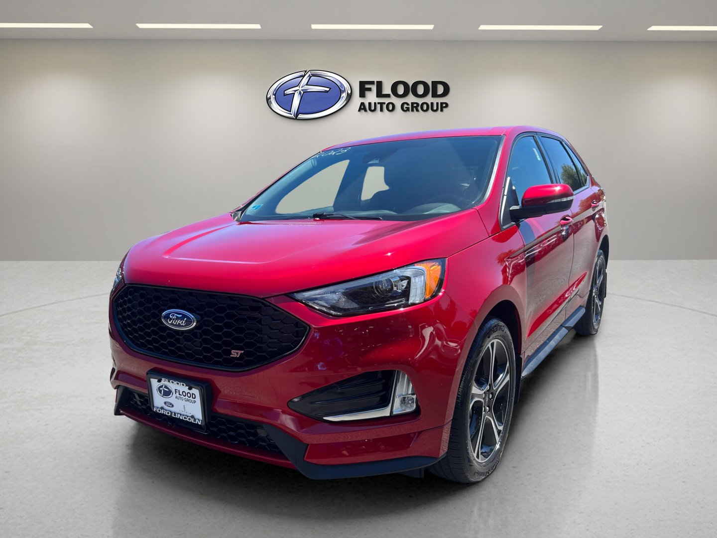 Used 2023 Ford Edge ST AWD/4WD image 3