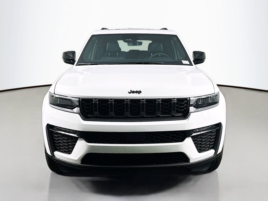 New 2026 Jeep Grand Cherokee Limited w/ Limited Altitude Package RWD video 2
