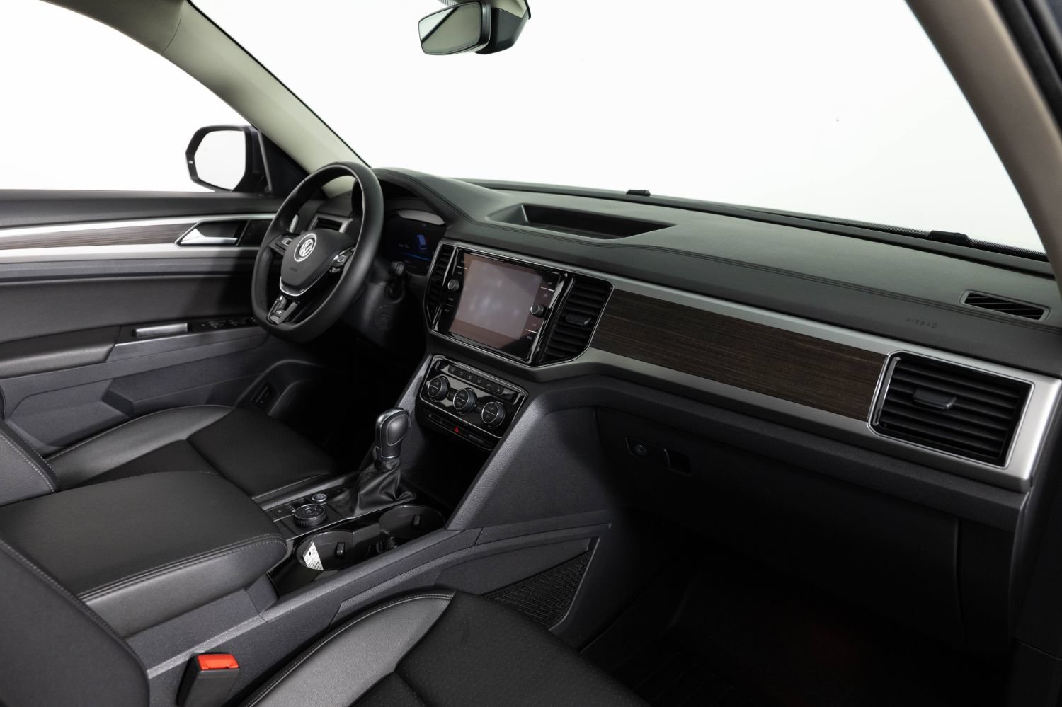 Used 2019 Volkswagen Atlas SEL R-Line AWD/4WD image 30