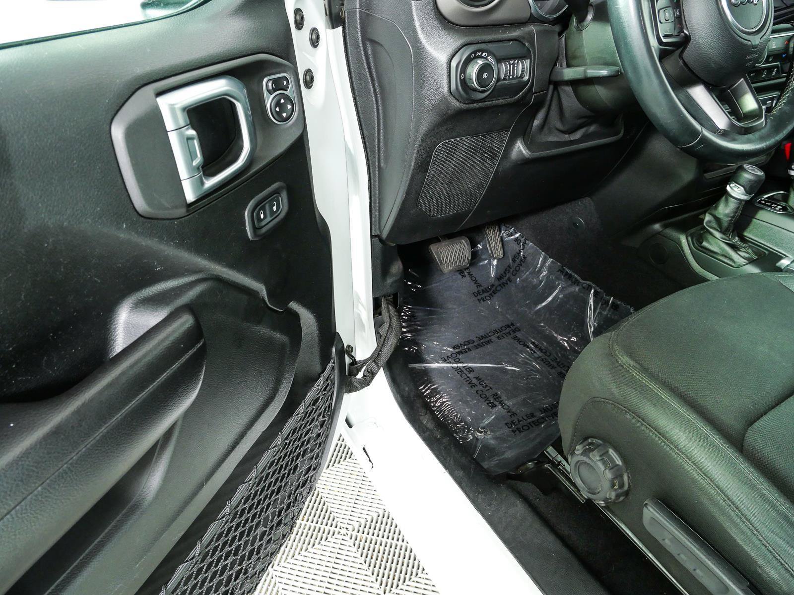 Used 2021 Jeep Wrangler Unlimited Sport AWD/4WD image 8