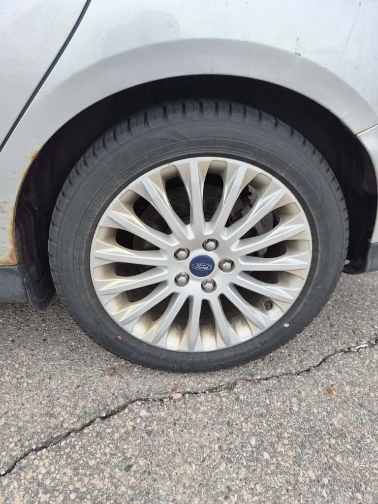 Used 2012 Ford Focus Titanium FWD image 5