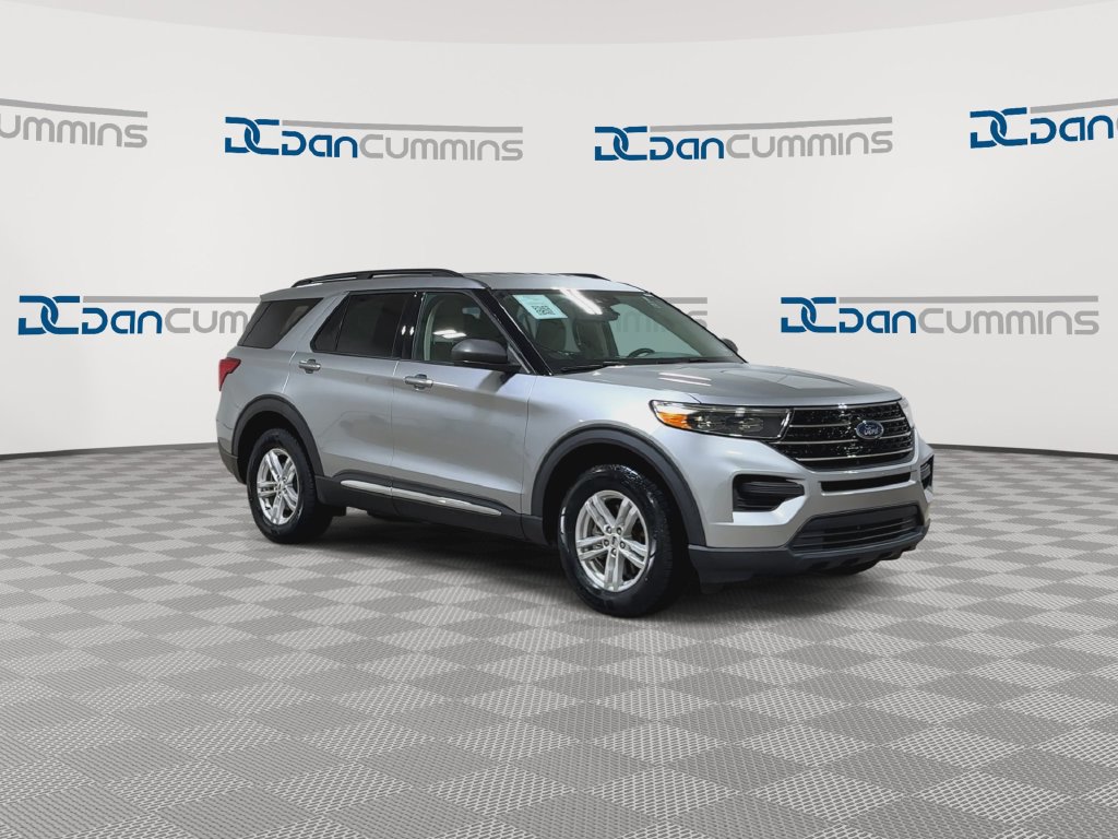 Used 2021 Ford Explorer XLT AWD/4WD image 2