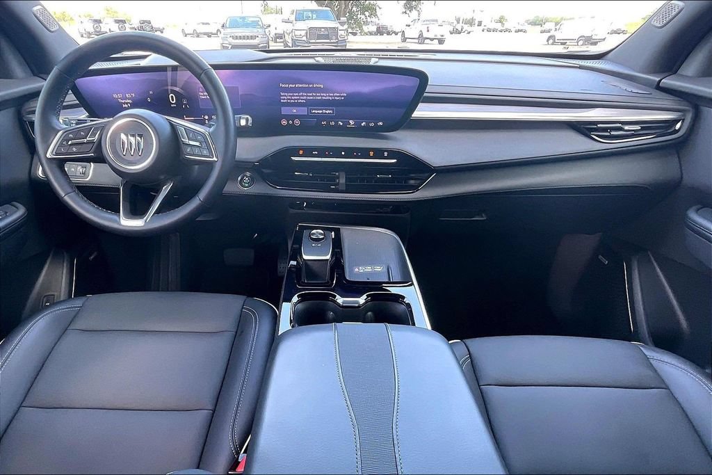 Used 2025 Buick Enclave Preferred FWD image 7