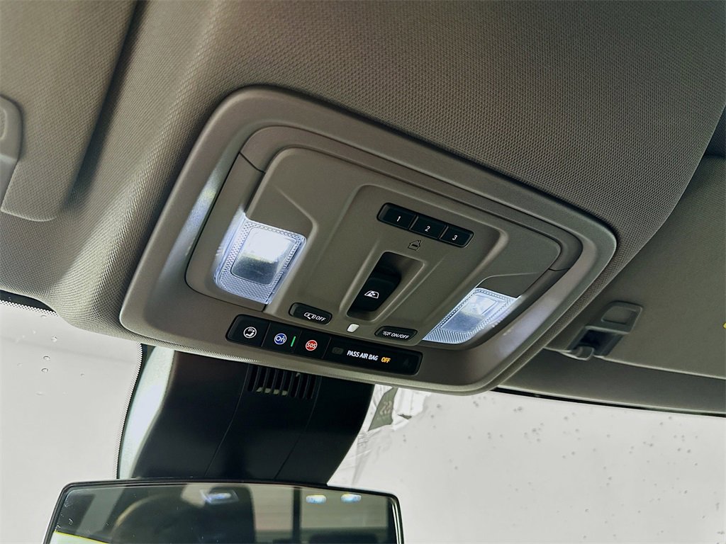 Used 2022 Chevrolet Silverado 1500 RST w/ Convenience Package II image 27