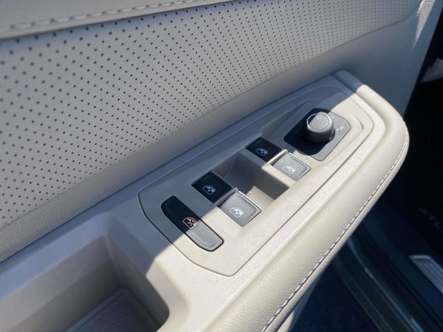 Certified 2026 Volkswagen Atlas SE w/ Panoramic Sunroof Package FWD image 20