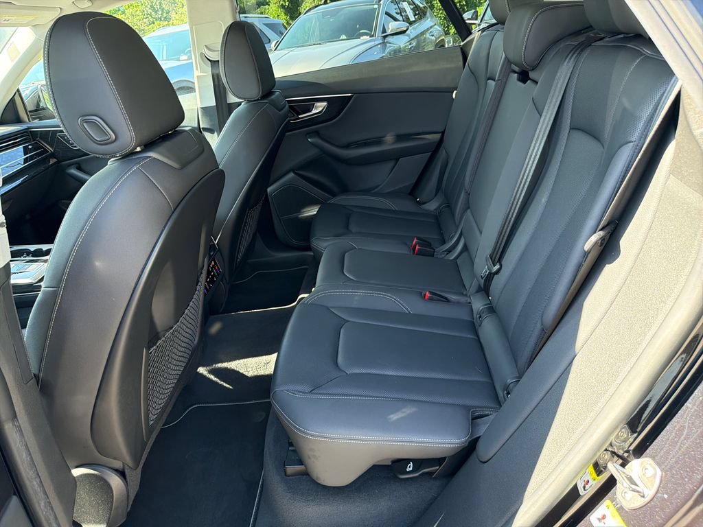 Used 2019 Audi Q8 Premium Plus w/ Premium Plus AWD/4WD image 20