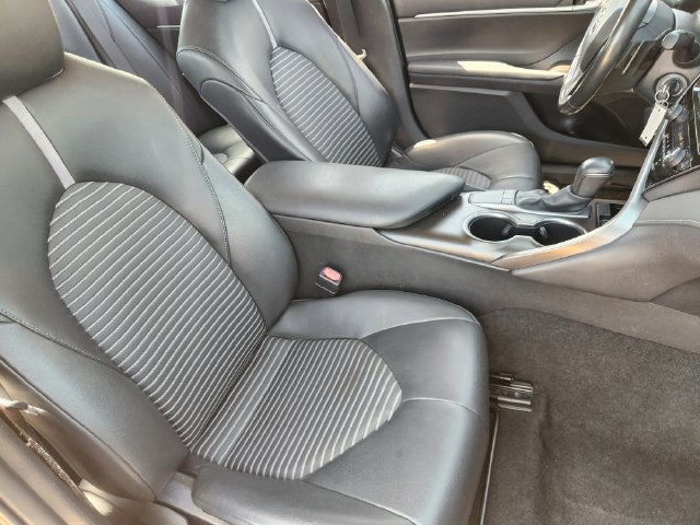Used 2023 Toyota Camry SE FWD image 10