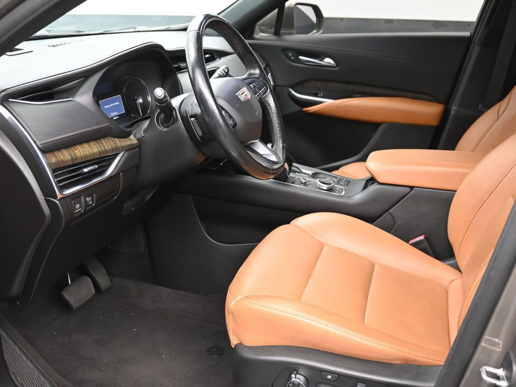 Used 2020 Cadillac XT4 Premium Luxury image 10