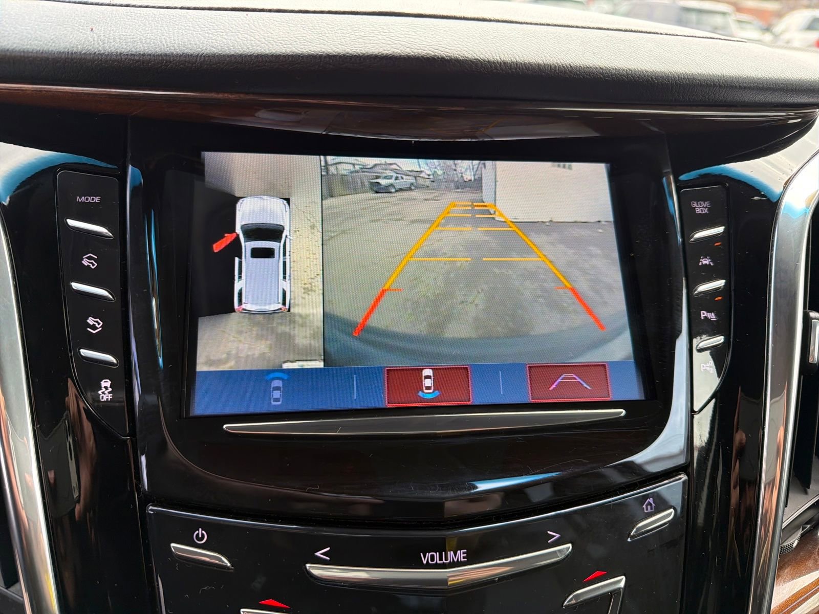 Used 2017 Cadillac Escalade Premium Luxury w/ LPO, Radiant Package image 22