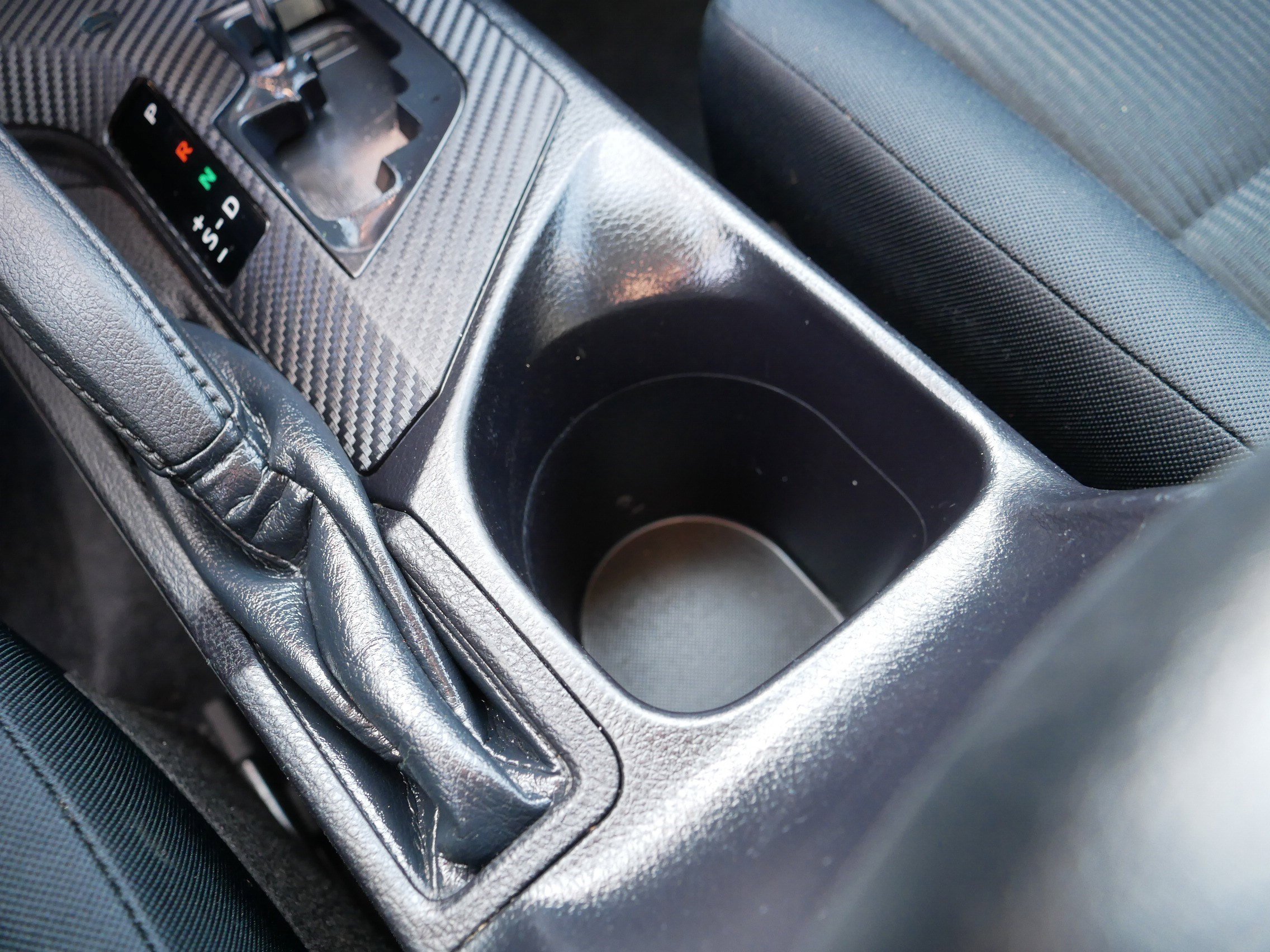 Used 2015 Toyota RAV4 LE image 28