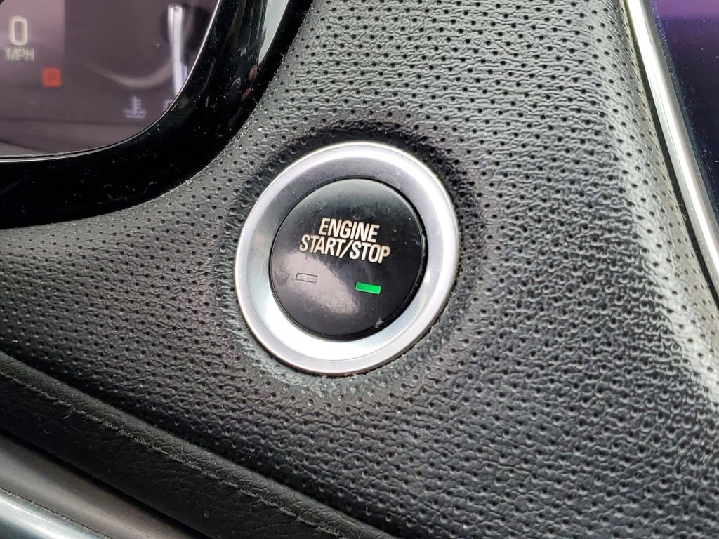 Used 2017 Cadillac XT5 Luxury w/ Driver Awareness Package image 17