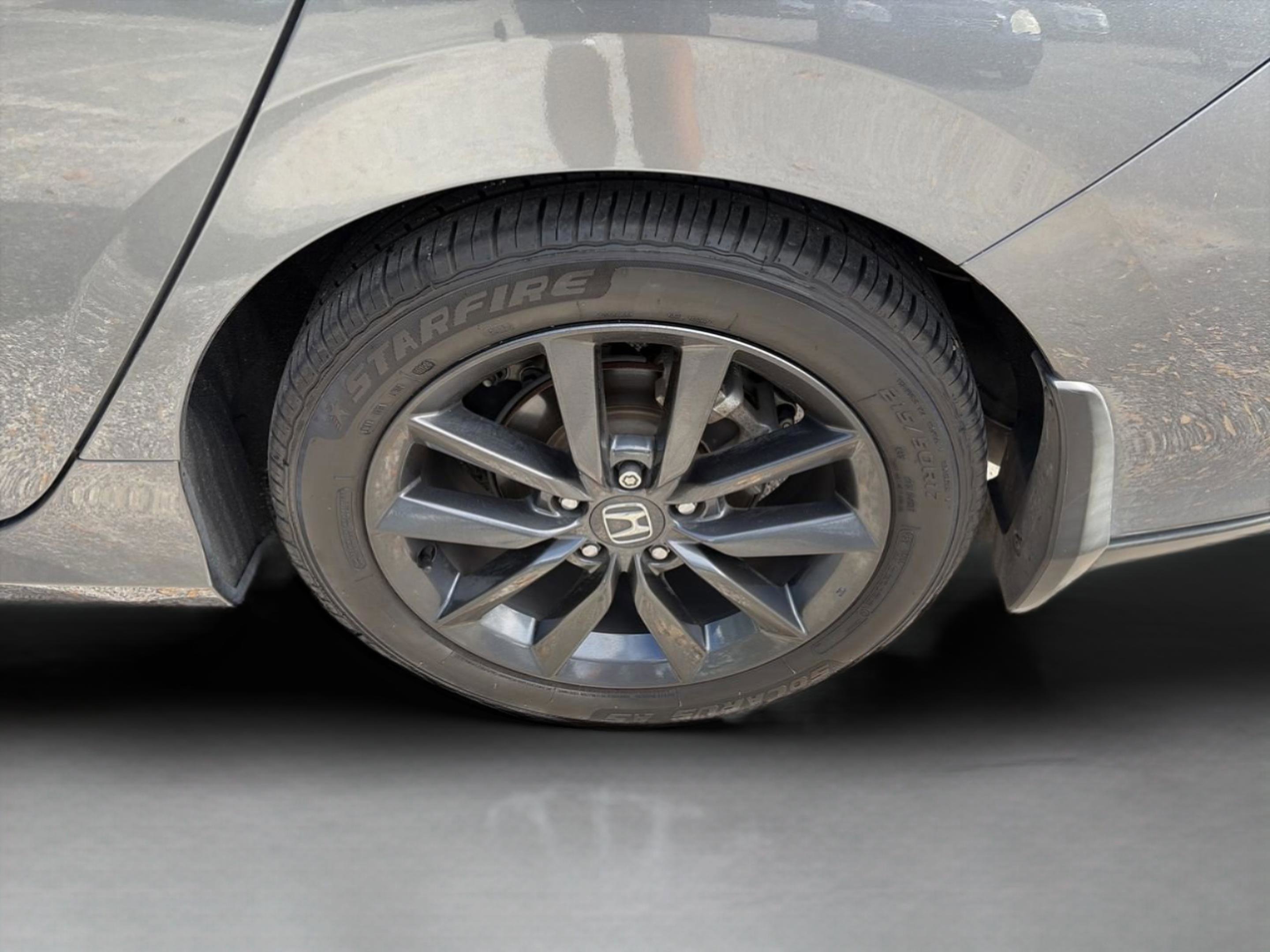 Certified 2021 Honda Civic EX image 33