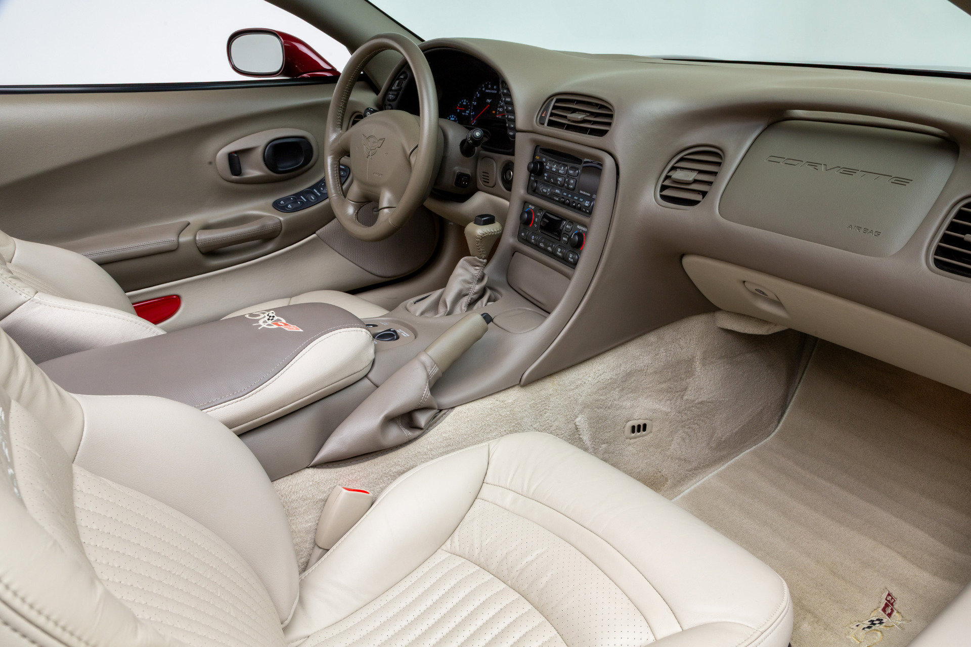 Used 2003 Chevrolet Corvette 50th Anniversary Edition w/ Preferred Equipment Group1 image 33