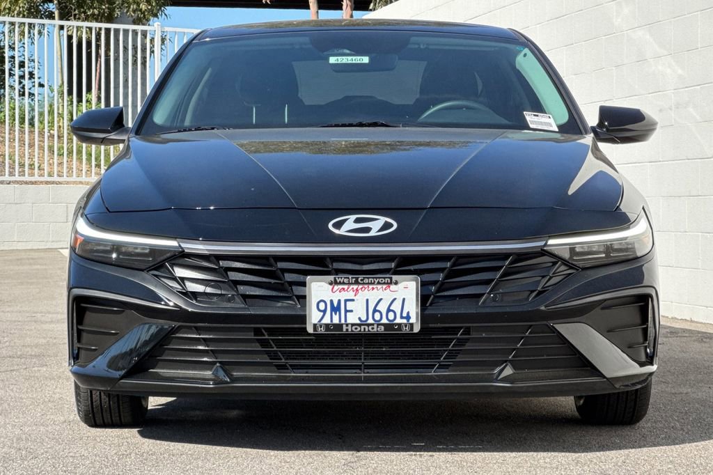Used 2024 Hyundai Elantra SE image 11