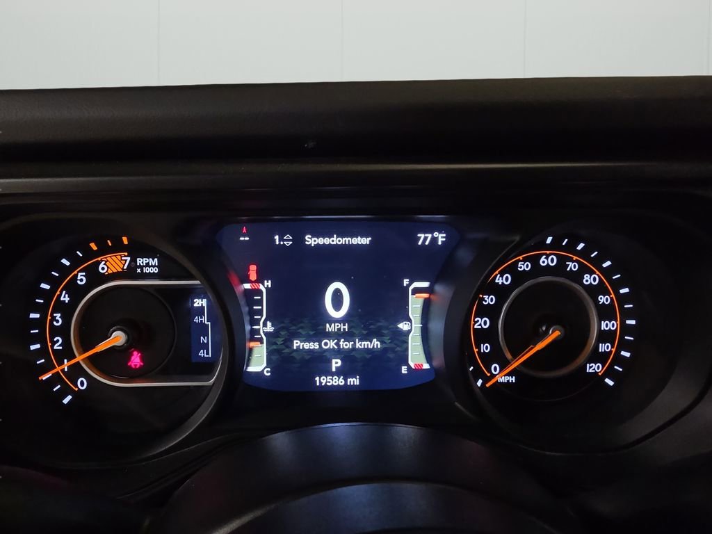 Certified 2025 Jeep Wrangler Sahara image 21