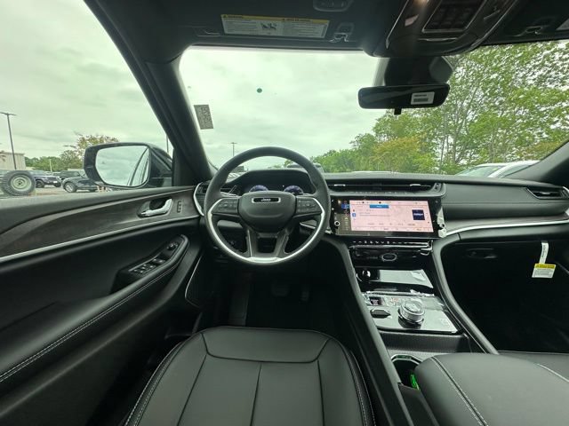 New 2026 Jeep Grand Cherokee L Limited AWD/4WD image 15