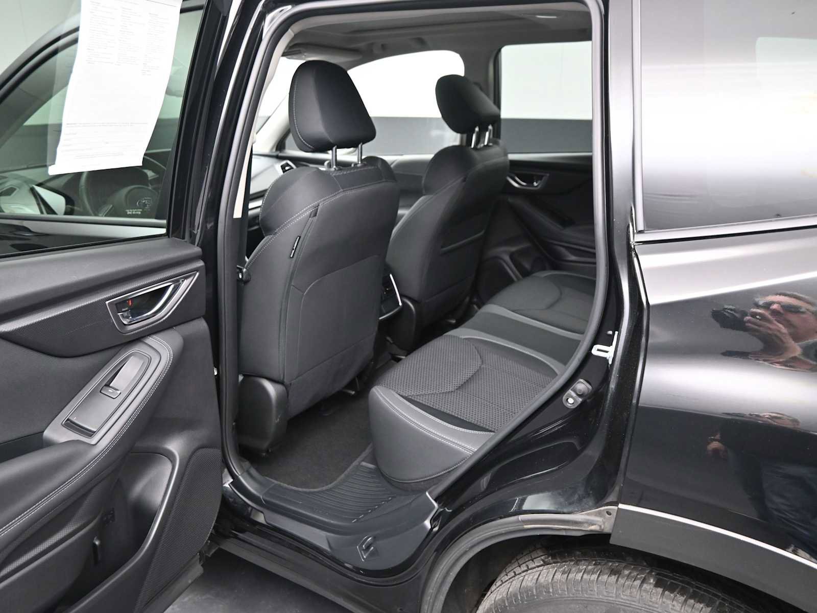 Used 2024 Subaru Forester Premium AWD/4WD image 41