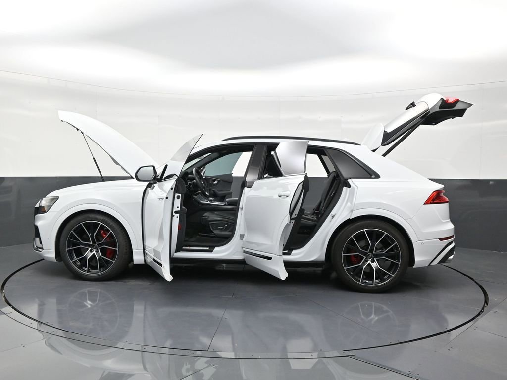 Used 2023 Audi SQ8 Prestige w/ Prestige Package image 31