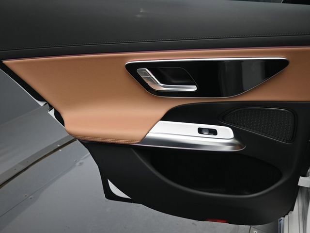 Used 2025 Mercedes-Benz E 350 Sedan image 22