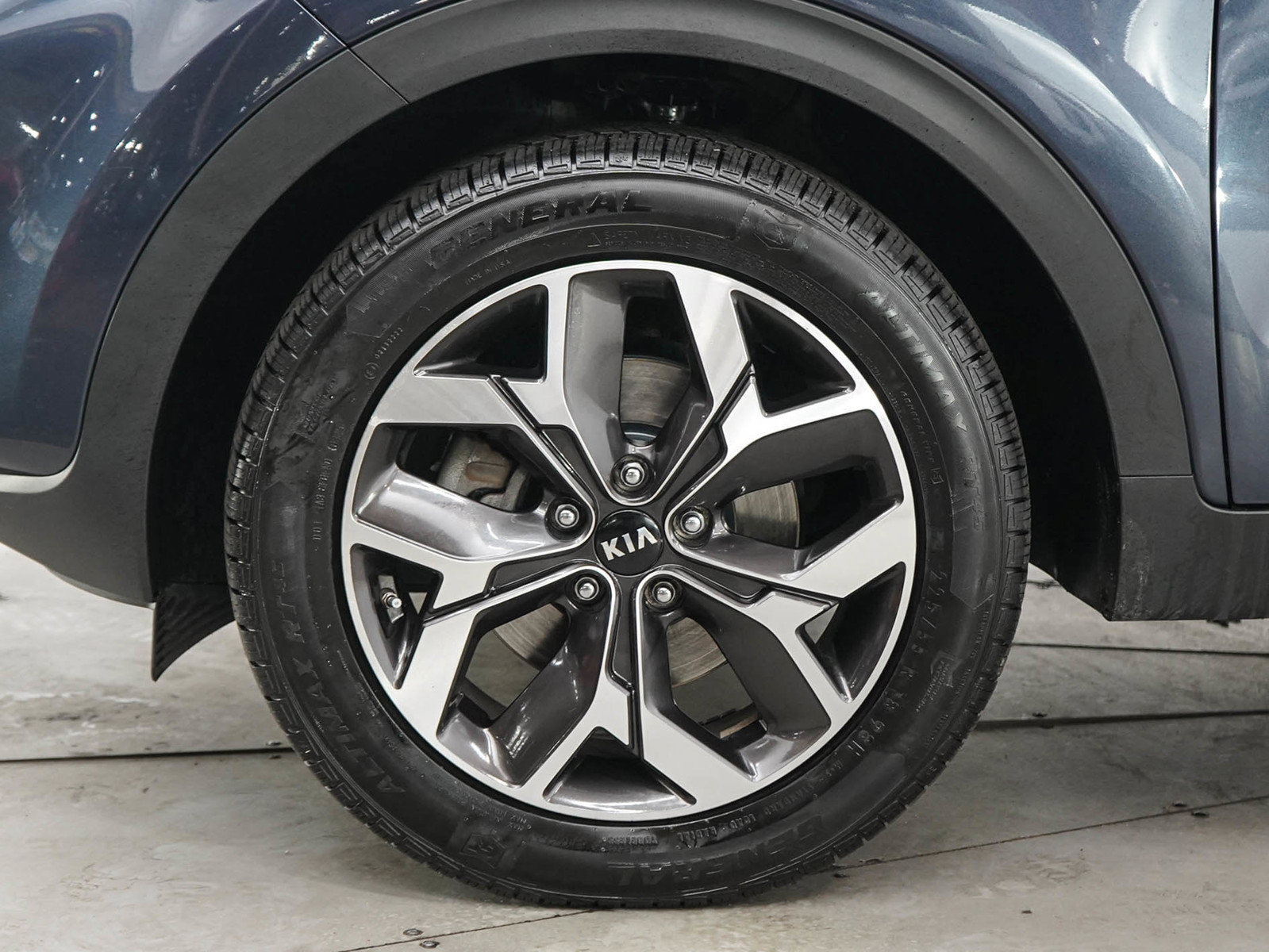 Used 2020 Kia Sportage EX w/ Option Group 15 AWD/4WD image 31