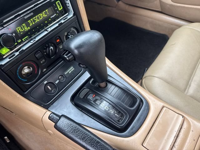 Used 1999 MAZDA MX-5 Miata RWD image 16