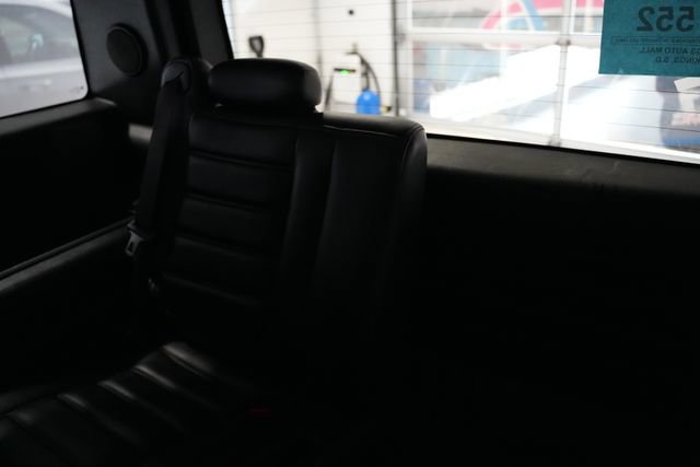 Used 2005 HUMMER H2 w/ Preferred Equipment Group AWD/4WD image 14