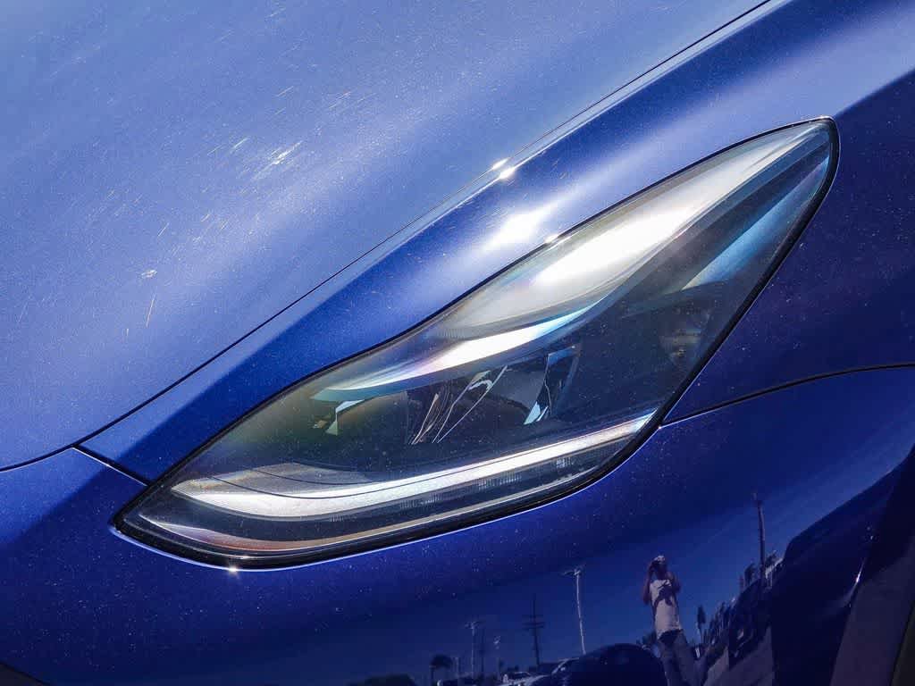 Used 2021 Tesla Model Y Performance image 8