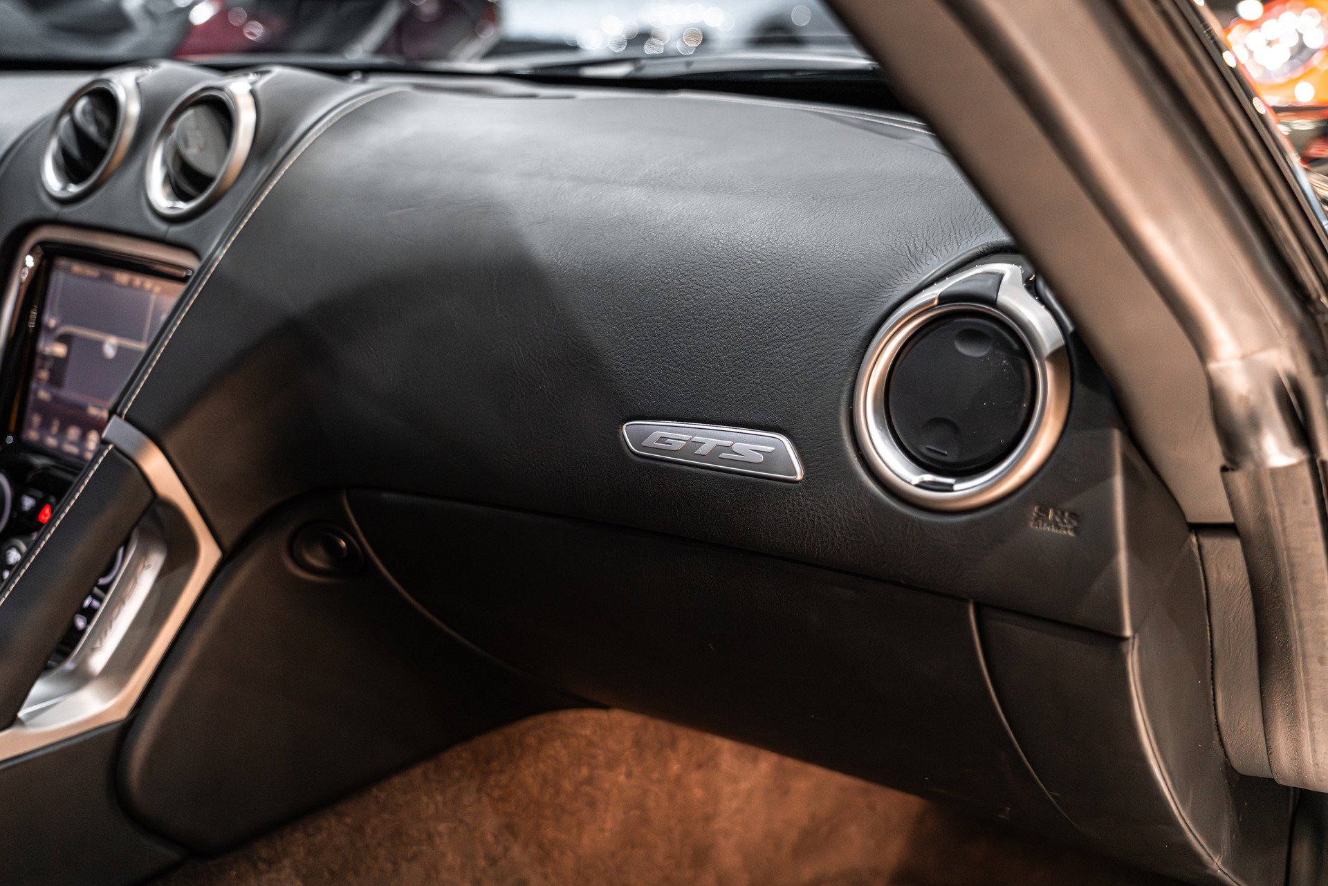 Used 2014 SRT Viper GTS w/ GTS Laguna Interior Package image 24