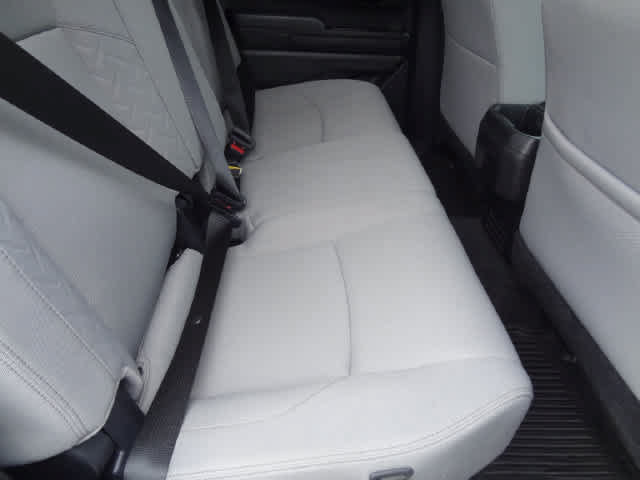 Used 2025 Toyota Tacoma SR5 AWD/4WD image 10