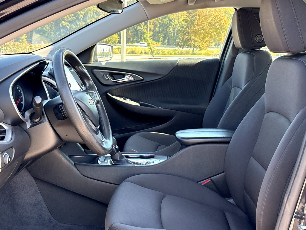 Used 2023 Chevrolet Malibu LT image 17
